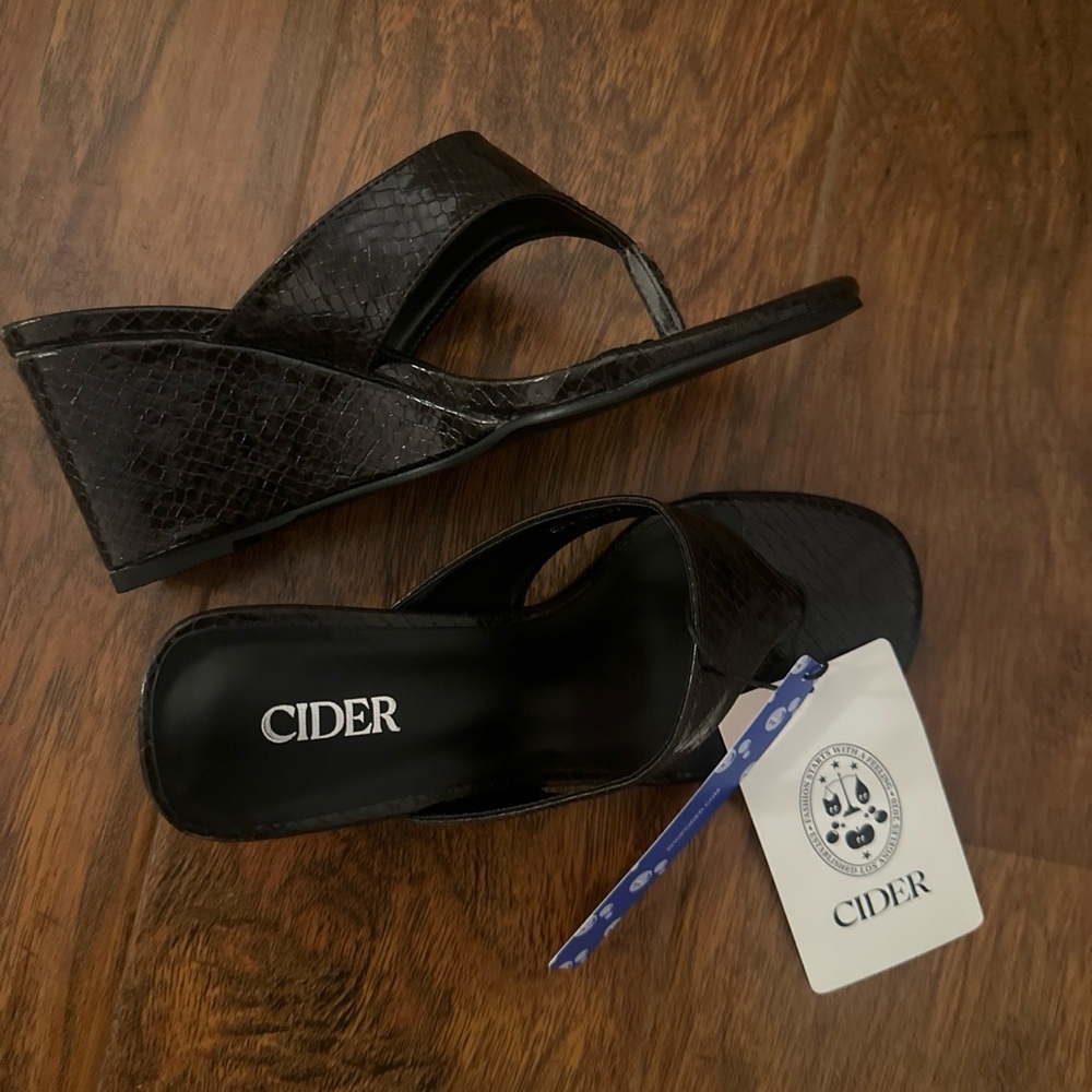 Cider brown leather wedge chunky thong sandals
